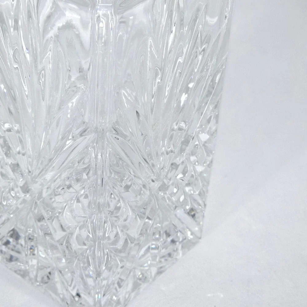 Cut Crystal Glass Whiskey Decanter‎ Square Stopper 9.5